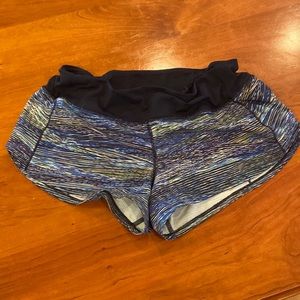 Lululemon lined Women’s shorts in size 6